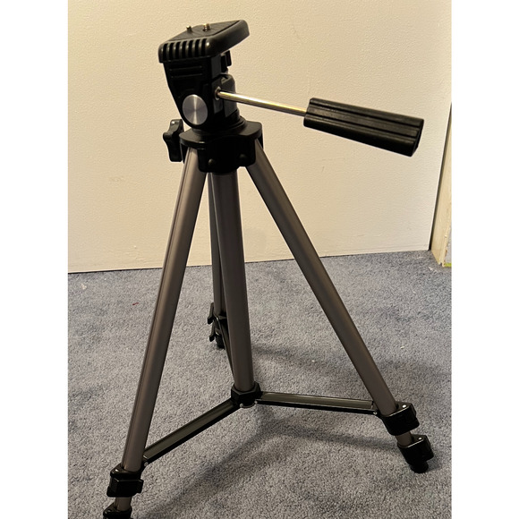 Magnavox Tripod Universal Two Way Panhead 4 Way Movement Rubber Tipped Feet - Picture 2 of 10